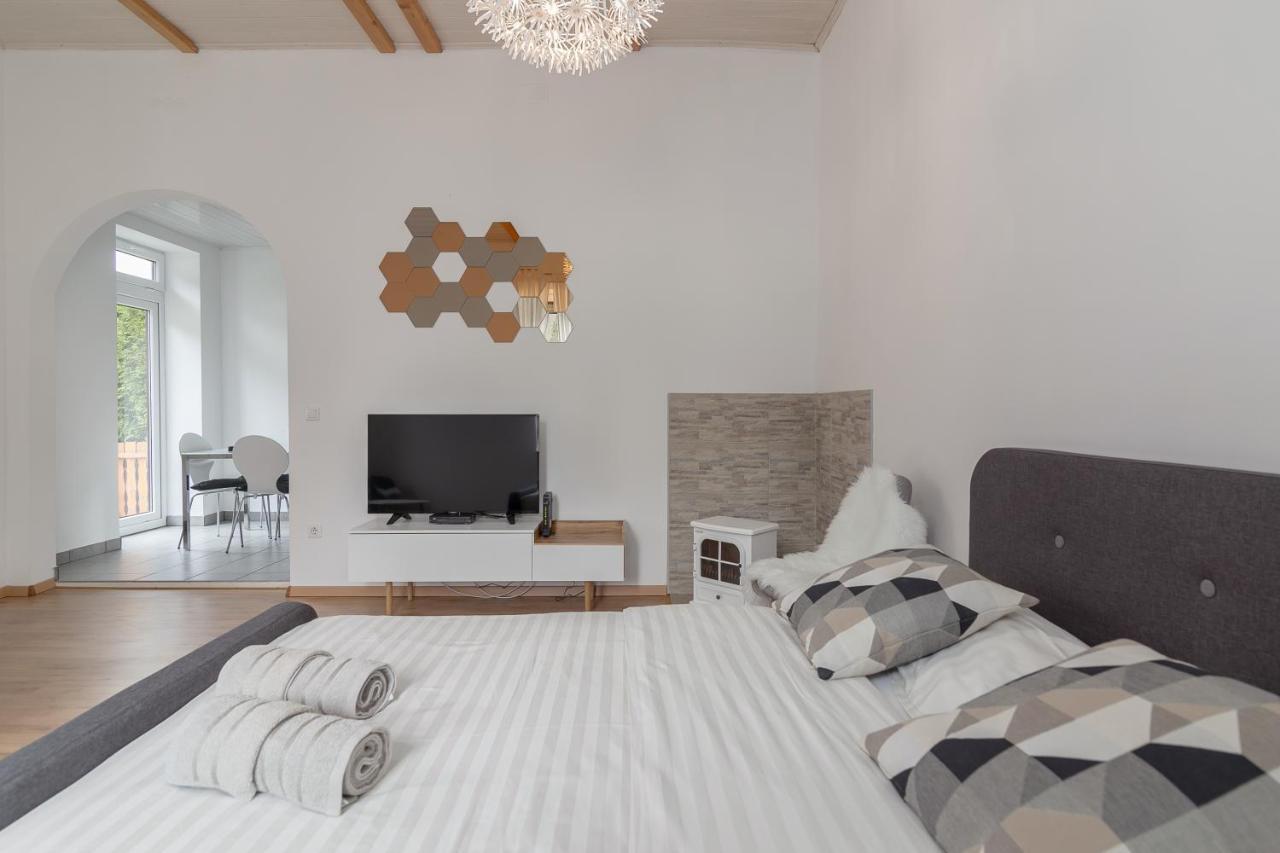 Opn Apartments Μπλεντ Εξωτερικό φωτογραφία