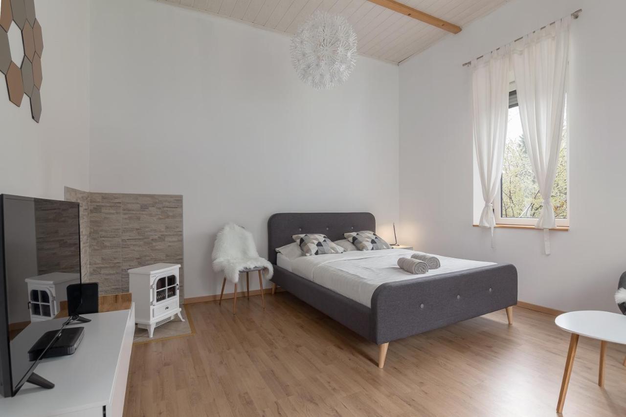Opn Apartments Μπλεντ Εξωτερικό φωτογραφία